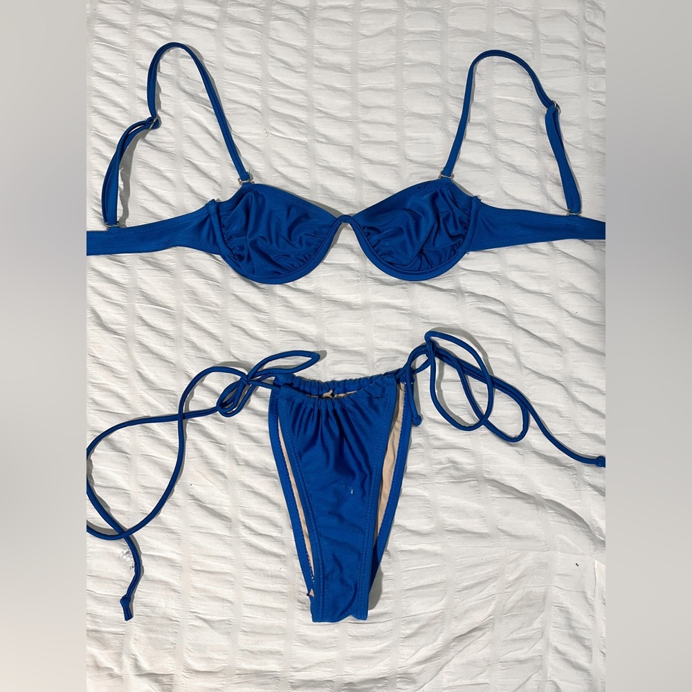 Cotton On: Blue Underwire Bikini Top and Tie Bottoms